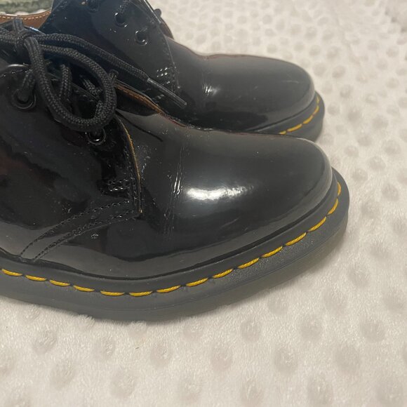 Dr. Martens - Picture 2 of 5